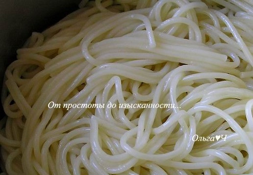 1. Этап. Спагетти с чечевично-грибным соусом: Параллельно отварите спагетти аль-денте.
