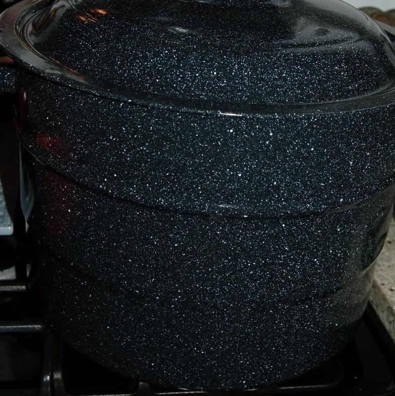 1. Этап. Апельсиновый джем: Для варки джема необходимо взять эмалированную кастрюлю.