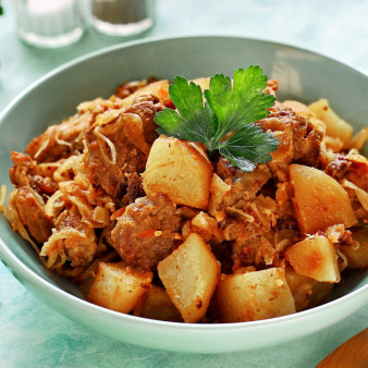 Баранина тушеная с квашеной капустой