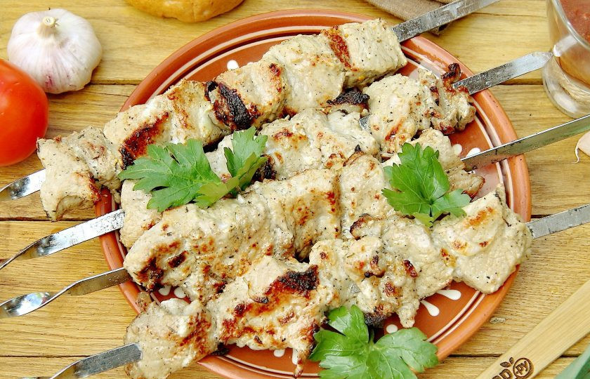 1. Этап. Шашлык с чесноком: Шашлык с чесноком готов. Приятного аппетита!