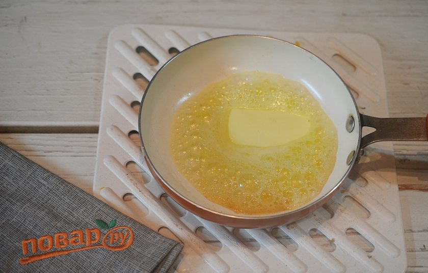 1. Этап. Фаршированный сыр: 12. Для соуса растопите сливочное масло.