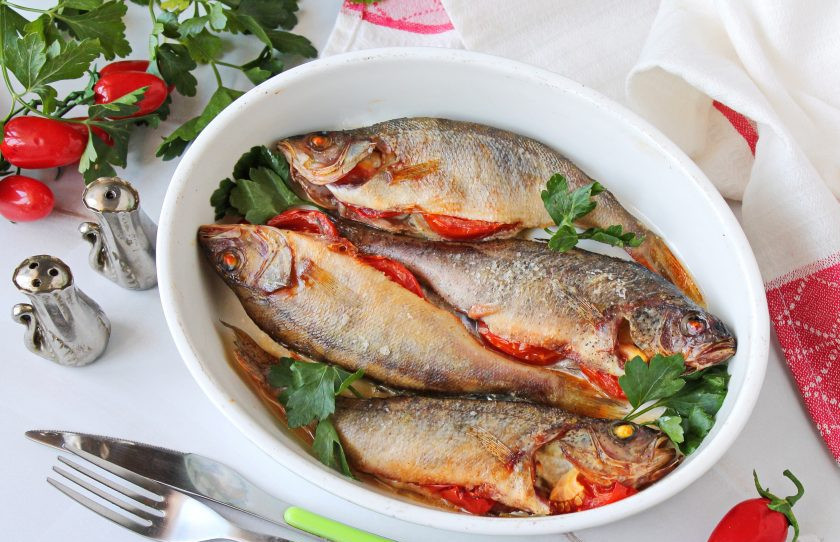 1. Этап. Окунь в духовке с чешуей: Приятного аппетита!