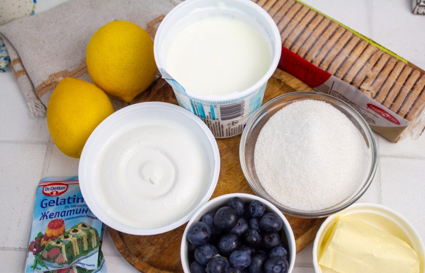 1. Этап. Лимонный чизкейк без выпечки: Подготовьте все необходимые ингредиенты по списку.