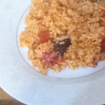 Острый рис с баклажанами и помидорами