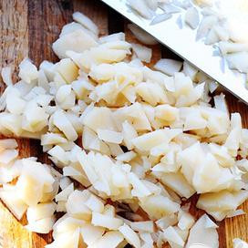 1. Этап. Индейка и салат-латук: И порубите.