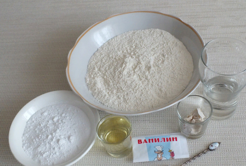 1. Этап. Пилита: Подготовьте необходимые ингредиенты.
