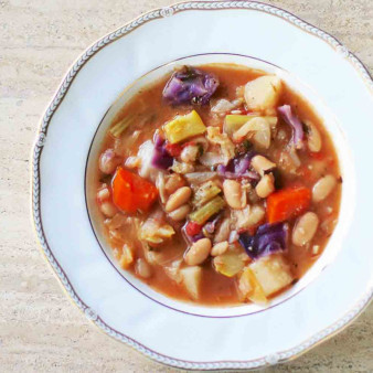 White Bean and Vegetable Soup