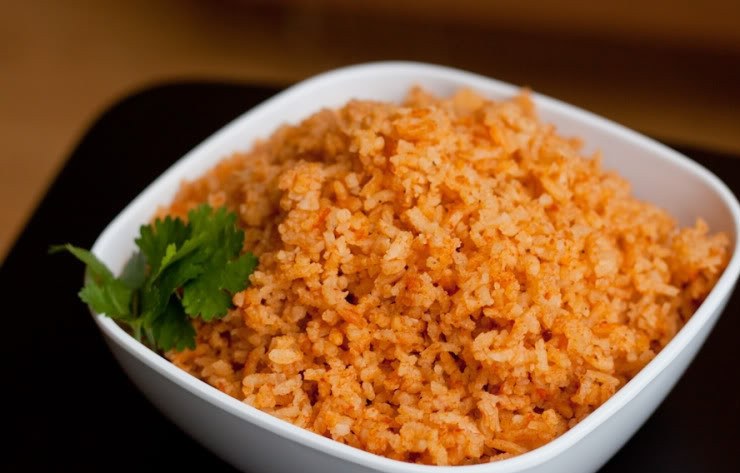 1. Этап. Рис по-мексикански: Ваш рис готов! Можете украсить его свежей зеленью!