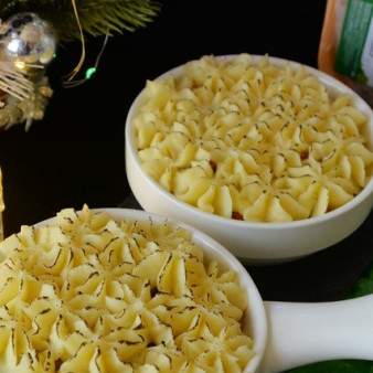 Запеканка из индейки с картофельным пюре