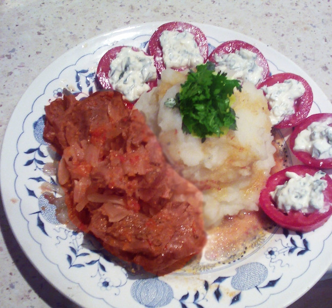 1. Этап. Жаркое из косули: Тушите на медленном огне 2-3 часа до готовности. Приятного аппетита!