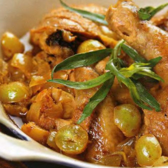 Курица с виноградом