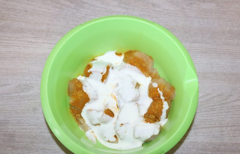 1. Этап. Шашлык по Дюкану: Добавьте натуральный обезжиренный йогурт.