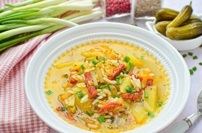 1. Этап. Рассольник с рисом и колбасой: Приятного аппетита!