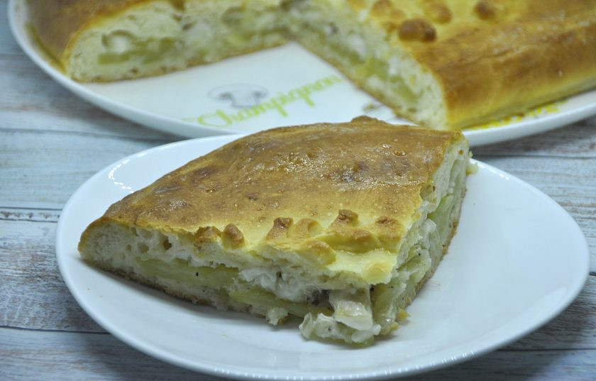 1. Этап. Пирог с зубаткой: Пирог получился очень вкусным, с томленой картошкой, со сливочным вкусом и нежнейшей рыбой. Очень рекомендую приготовить, семья будет довольна!