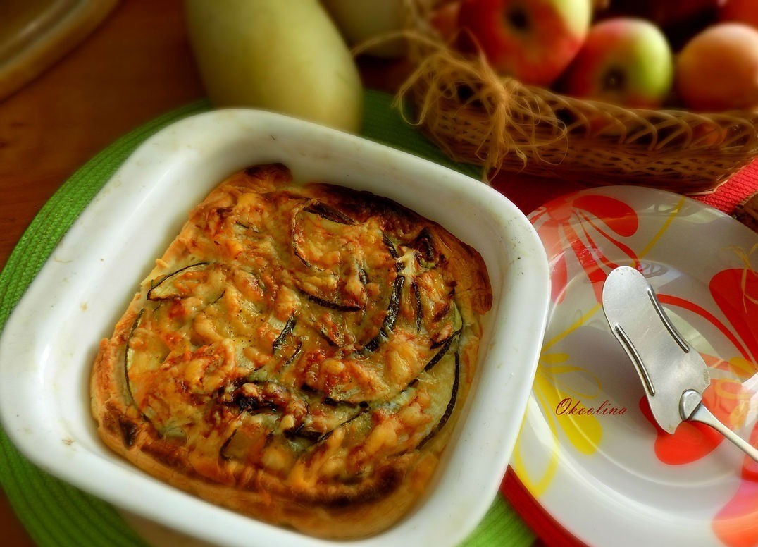 1. Stage. Cheese tart with zucchini: It's ready! Take it out of the oven. So beautiful and fragrant.