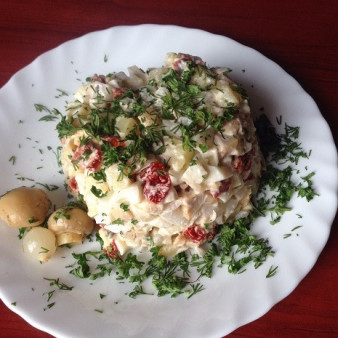 Салат из кальмаров с грибами