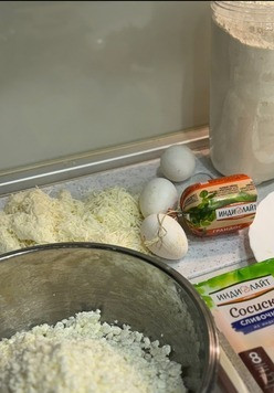 1. Этап. Мини пиццы на творожной основе: Подготовить продукты