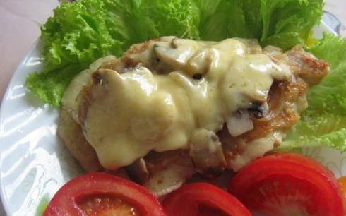 1. Этап. Свинина с белыми грибами: 10. Готовое блюдо подаем с зеленью и овощами. Приятного аппетита!