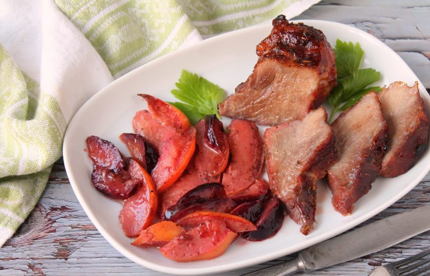 1. Этап. Мясо запеченное с фруктами: Приятного аппетита!