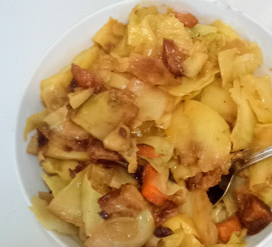 1. Этап. Эфиопский тикил гомен: Разложить по блюдам. Можно подавать Приятного аппетита.