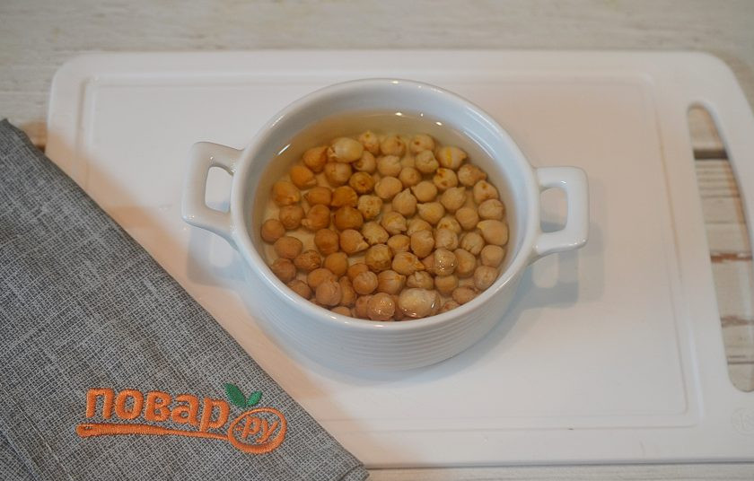 1. Этап. Оши палов: 1. Нут промойте и замочите на пару часов. Затем воду слейте.