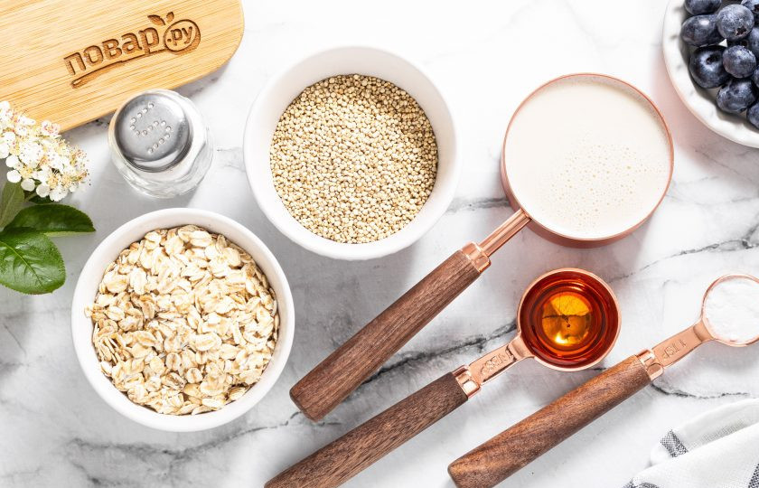 1. Этап. Вафли из киноа: Подготовьте все ингредиенты.