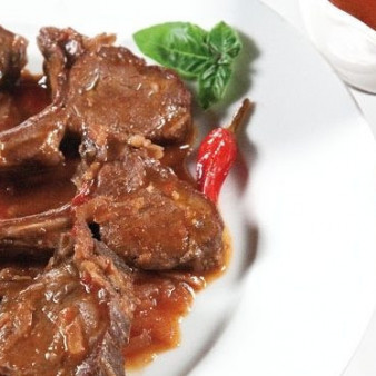 Корейка в помидорах и вине