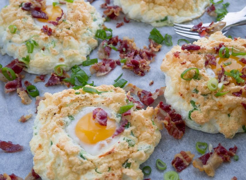 1. Этап. Яичные облака: 7. Подавайте яичные 