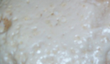 1. Этап. Маленькая пасха: В подошедшую опару вливаем только что приготовленную смесь.