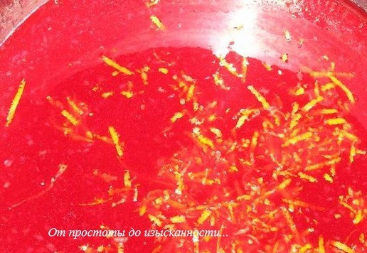 1. Этап. Лимонно-малиновое пирожное: Добавьте цедру и лимонный сок, перемешайте.