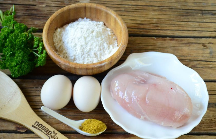 1. Этап. Чипсы из куриного филе: Подготовьте все необходимые ингредиенты.