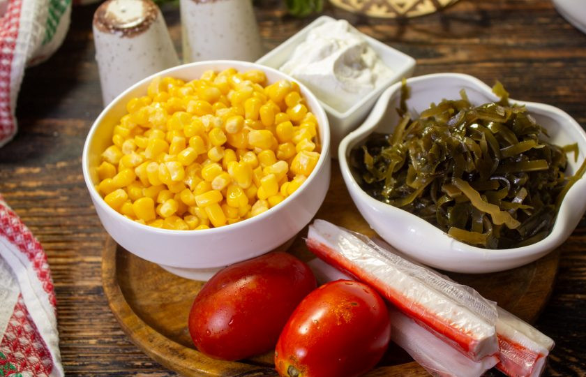 1. Этап. Салат Морской Еж: Подготовьте необходимые продукты для приготовления салата 