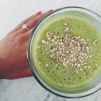 Vanilla-Almond Green Smoothie