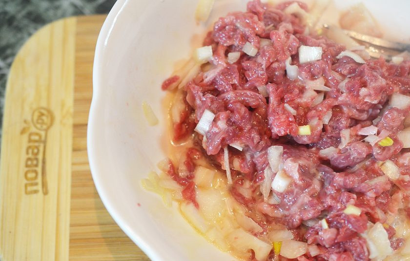 1. Этап. Кололак: 5. Добавьте молоко.