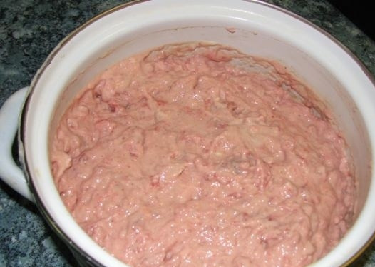 1. Этап. Рубленые котлеты из говядины: Перемешиваем все до однородной массы.