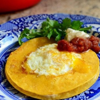 Яичница в тортилье