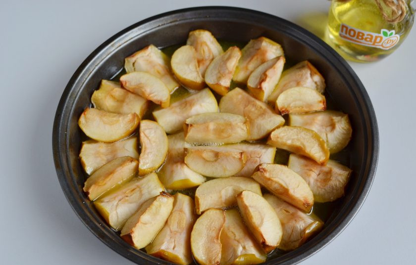 1. Этап. Яблочный пирог Татьяны Толстой: 5. Готово. Оставьте пока их остывать.