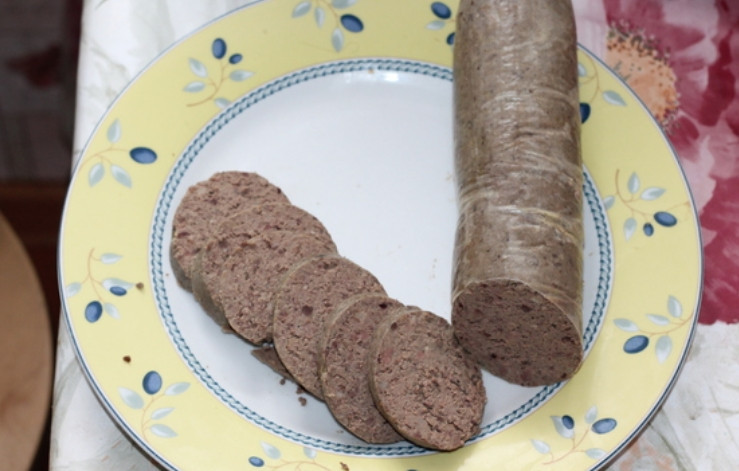 1. Этап. Колбаса Домашняя: 6. Готово! Приятного аппетита!