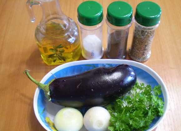 1. Этап. Баклажаны кубиками жареные: 1. Приготовим продукты.