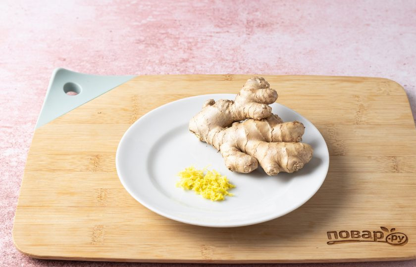 1. Этап. Молокочай с имбирем: Имбирь очистите и измельчите.
