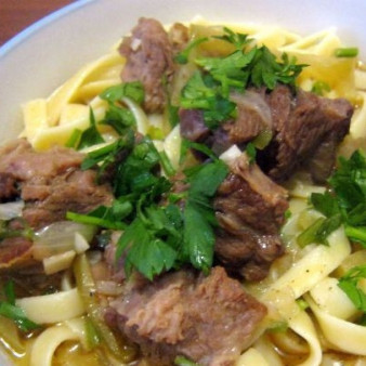 Лагман из говядины по-узбекски