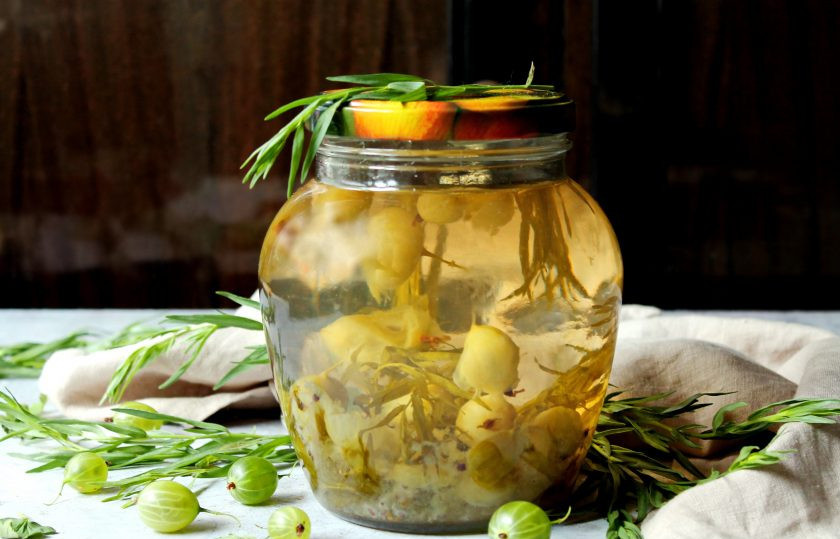 1. Этап. Компот Тархун из крыжовника на зиму: Хороших заготовок!