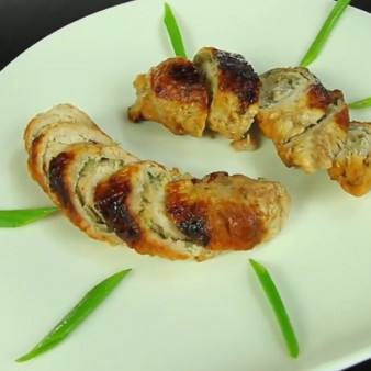 Мясные рулетики с начинкой