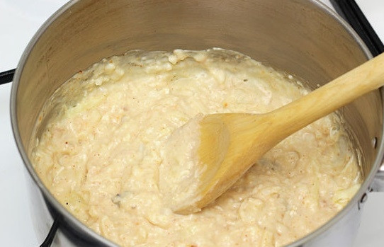 1. Этап. Соус Морней: 3. Убавьте огонь до медленного и мешайте до однородной массы. Соус Морней готов! Приятного аппетита!