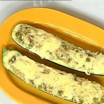 Кабачки с тушенкой