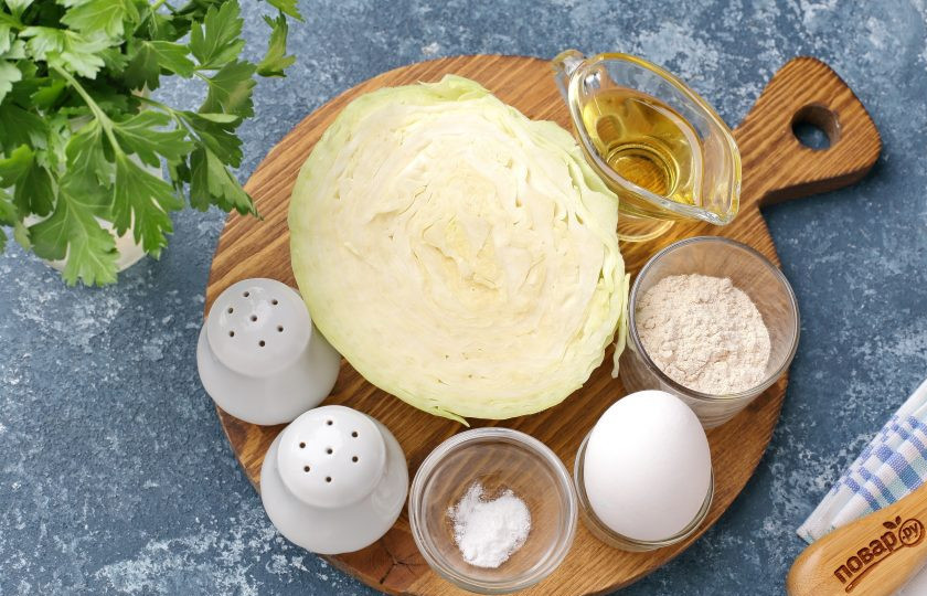 1. Этап. Диетические капустные оладьи: Подготовьте все ингредиенты.