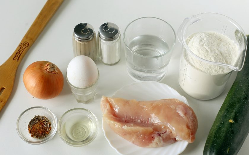 1. Этап. Диетические манты: Подготовьте все ингредиенты.