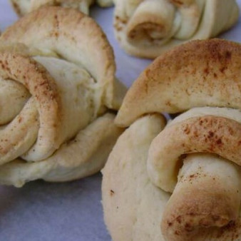 Розочки из творожного теста