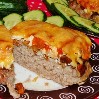 Мясные стожки с грибами в духовке