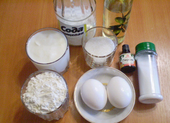 1. Этап. Оладьи на кислом кефире: Приготовим продукты.